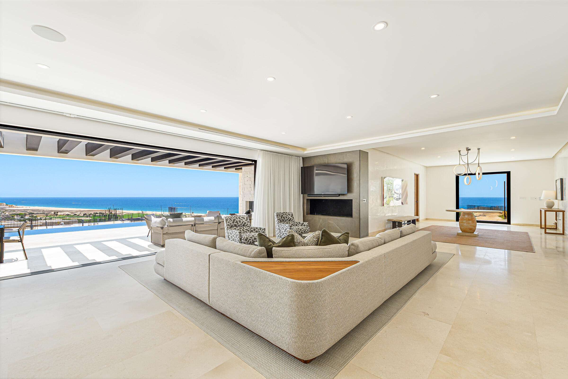 Cabo Luxury Migrino-Gen Pacific Eco-Luxury Sanctuary | Cabo San LucasA rare sanctuary on the Pacific side of Cabo, just 15 minutes from the city yet immersed in total privacy and untouched nature. Designed as a low-density retreat, this estate offers a unique lifestyle where ocean sunsets, mountain for sale