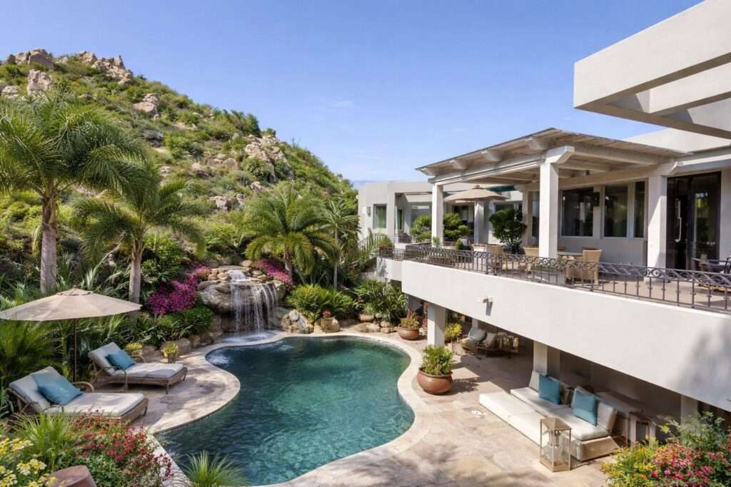 Cabo Luxury Oasis Palmilla With Villa Lunara, timeless design meets the grand dame of beach resorts in Palmilla, Los Cabos, Mexico. Artigas Arquitectos have partnered with Arch Developers to create Villa Lunara, an exceptional residence that reflects the influence of 80- – Casa Aqua, Cabo San Lucas, BS