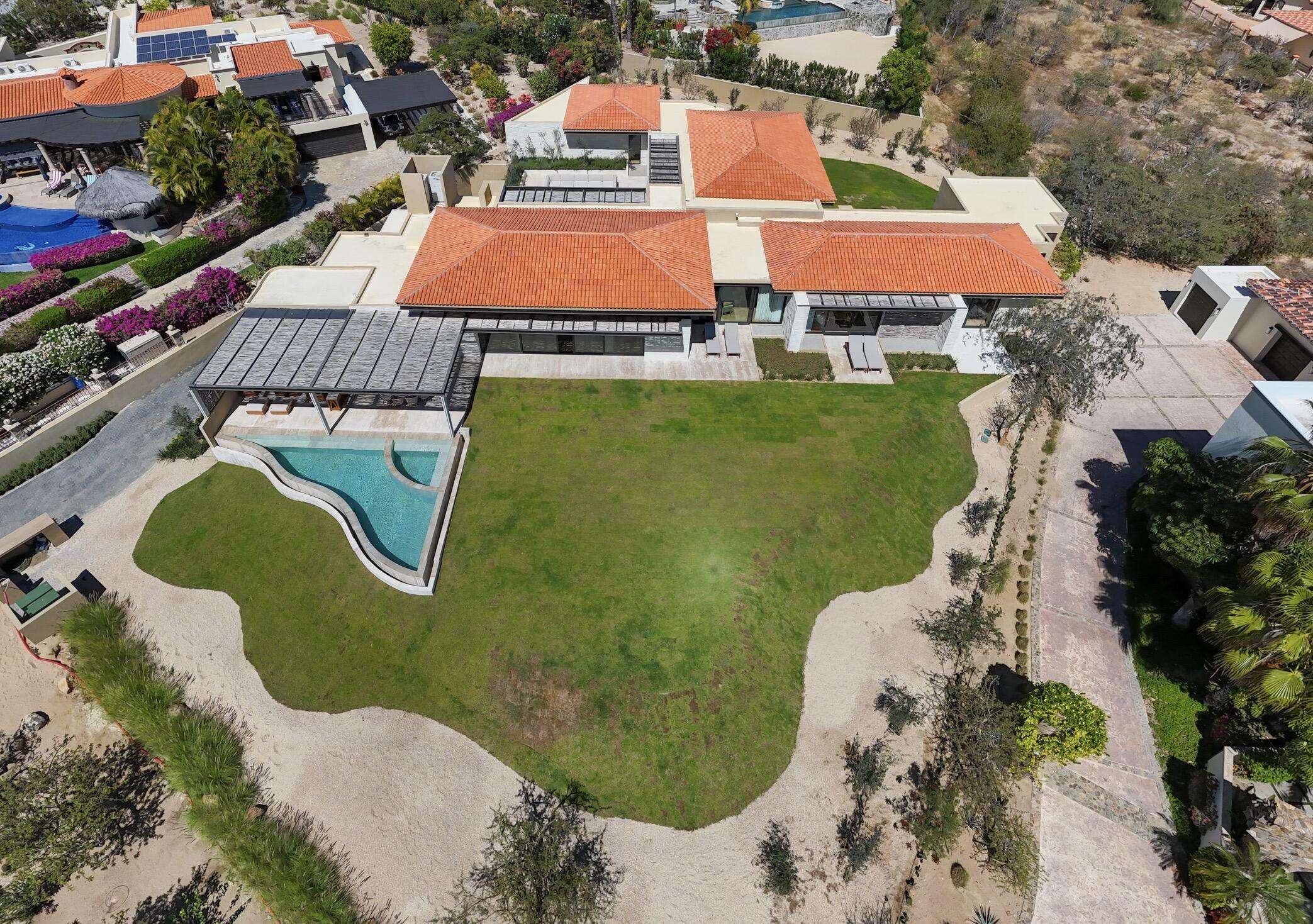 Cabo Luxury Espiritu Del Mar This two story home is located within the exclusive gated community of Espiritu. The entrance surrounded by the interior courtyard will welcome you home; at the lower level a mesmerizing – Fundadores 209, San Jose del Cabo, BS