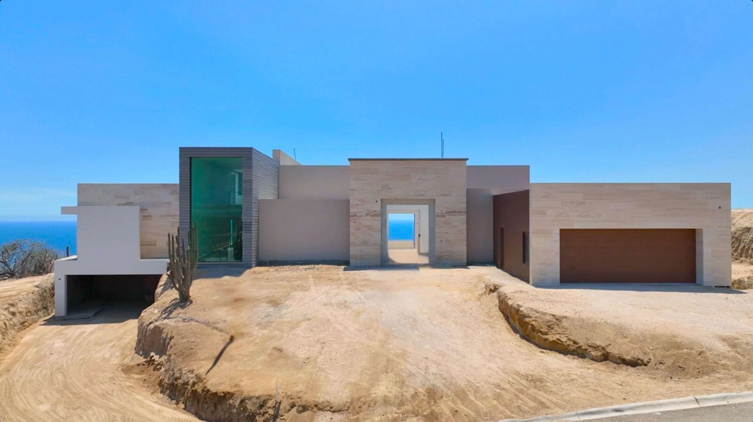 Cabo Luxury Rolling Hills **Casa Canuck** is a custom residence located at the highest point of **Rolling Hills, Pacific, Los Cabos**, offering exceptional privacy and **360-degree panoramic for sale