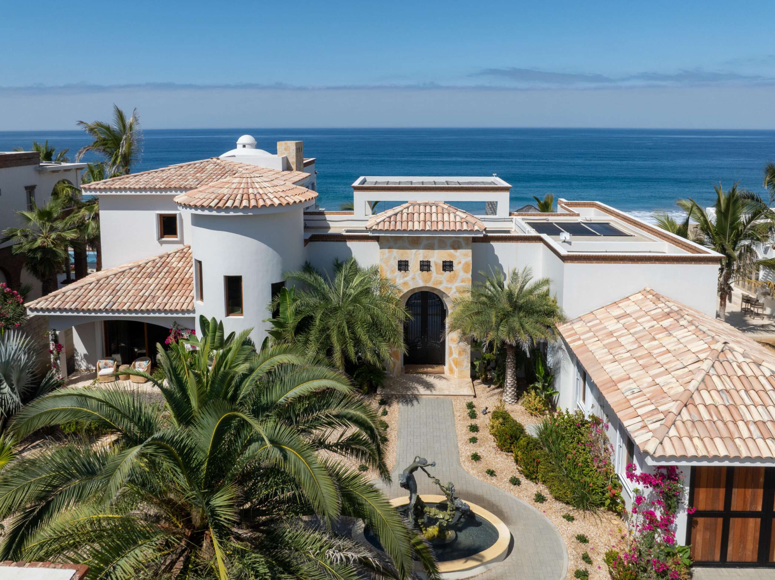 Cabo Luxury El Tule-Inland:General Pre-construction residence in Rancho Los Tules, Los Cabos. Features 4 bedrooms, each with a full bathroom and walk-in closet, offering privacy and comfort. Enjoy ocean for sale