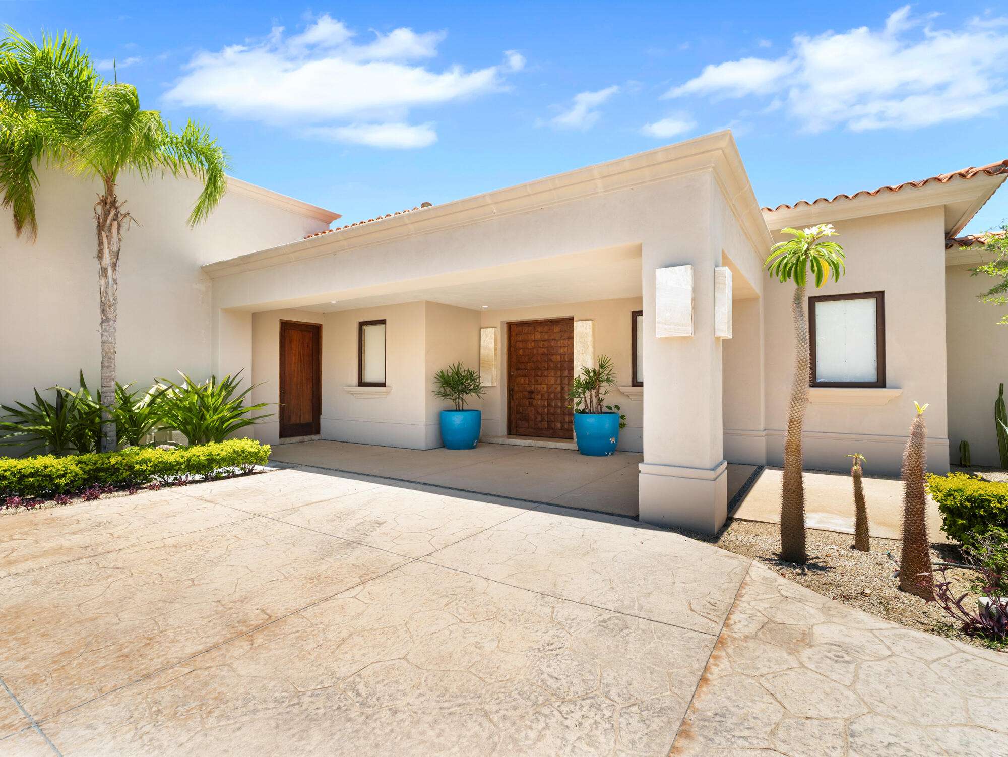 Cabo Luxury El Altillo Looking for a large villa furnished with Cool Cabo designer décor, huge pool and deck with great – 69, Villa Cochimi, San Jose del Cabo, San Jose del Cabo, BS